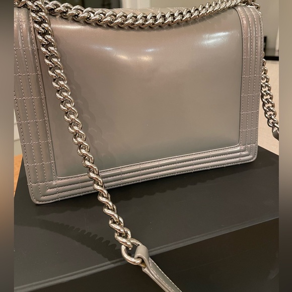 Chanel Lilac Iridescent Large Boy Bag - Picture 4 of 15